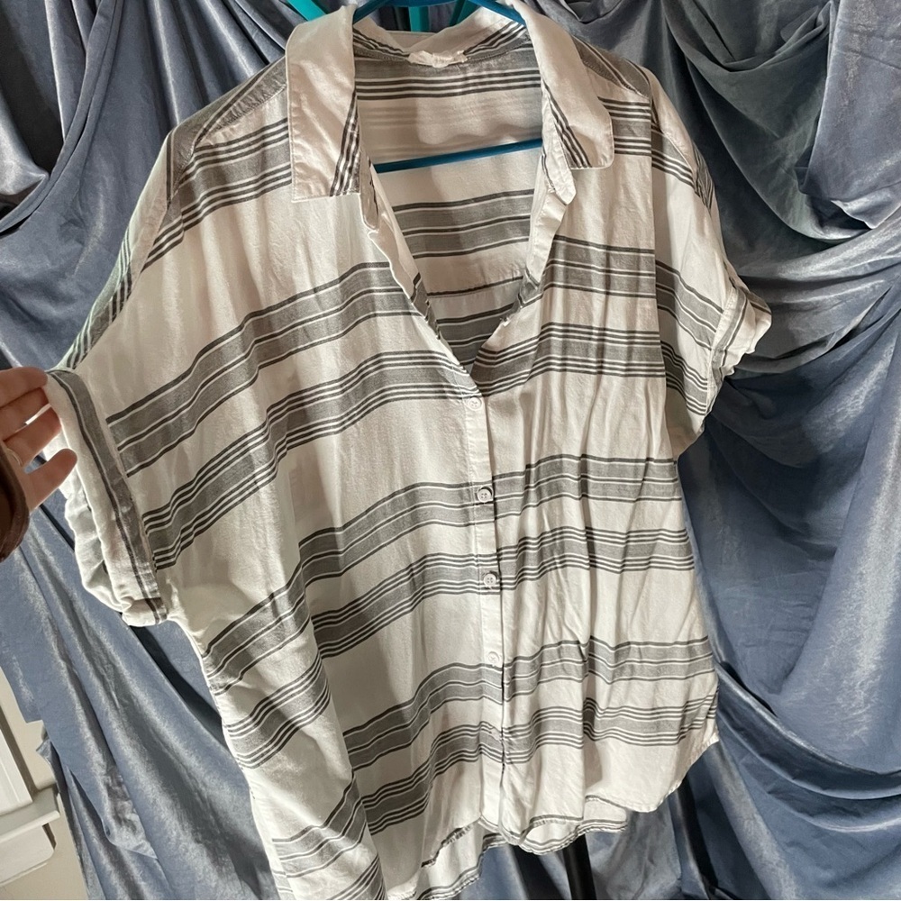 Beachlunchlounge Relaxed White and Gray Top size XL - Picture 2 of 7